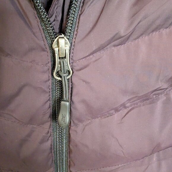32 Degrees Heat Hooded Puffer Jacket | Acai Berry, Size Small, Lightweight - Picture 5 of 12